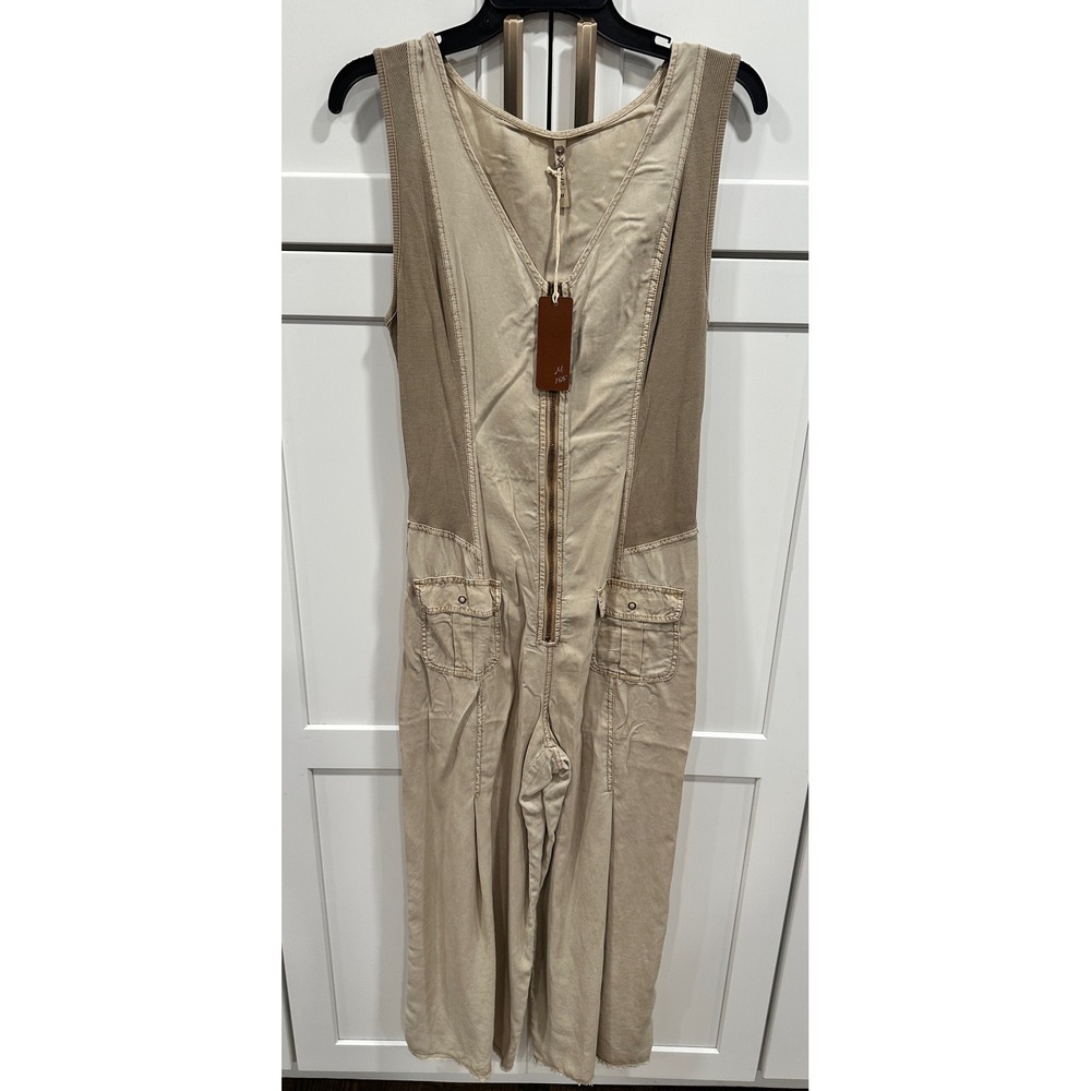XUVI Womens Khaki Utility Jumpsuit Sleeveless Zip Front Cargo Wide Leg Tan M